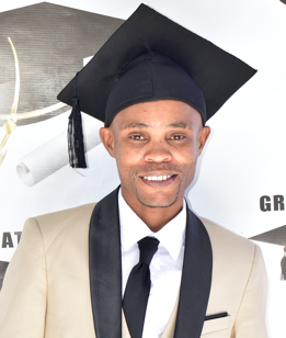 Andile Mnukwa